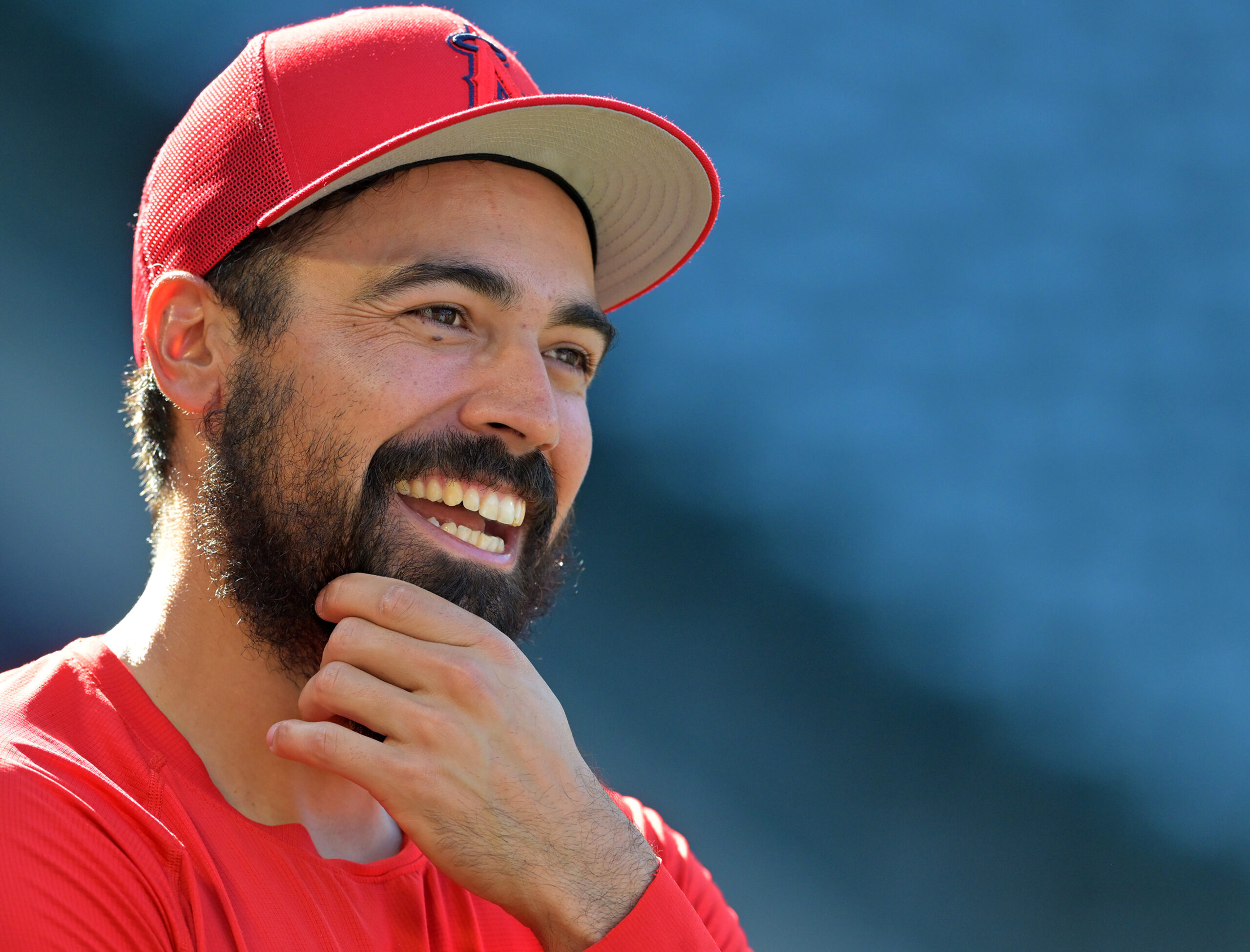Anthony Rendon punch: Angels star swings, misses at A's fan in