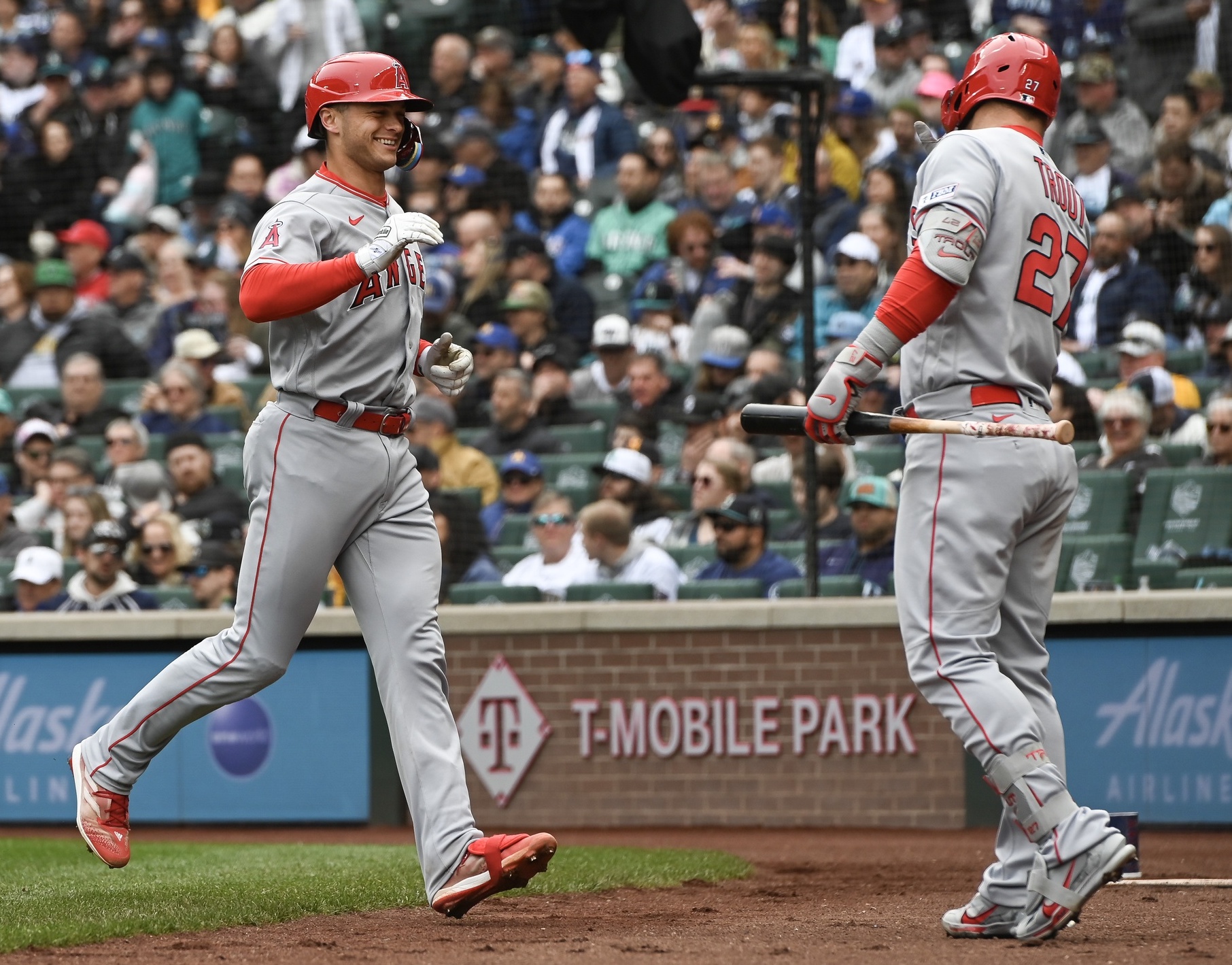 How is injured Angels catcher Logan O'Hoppe's rehab going? - Los