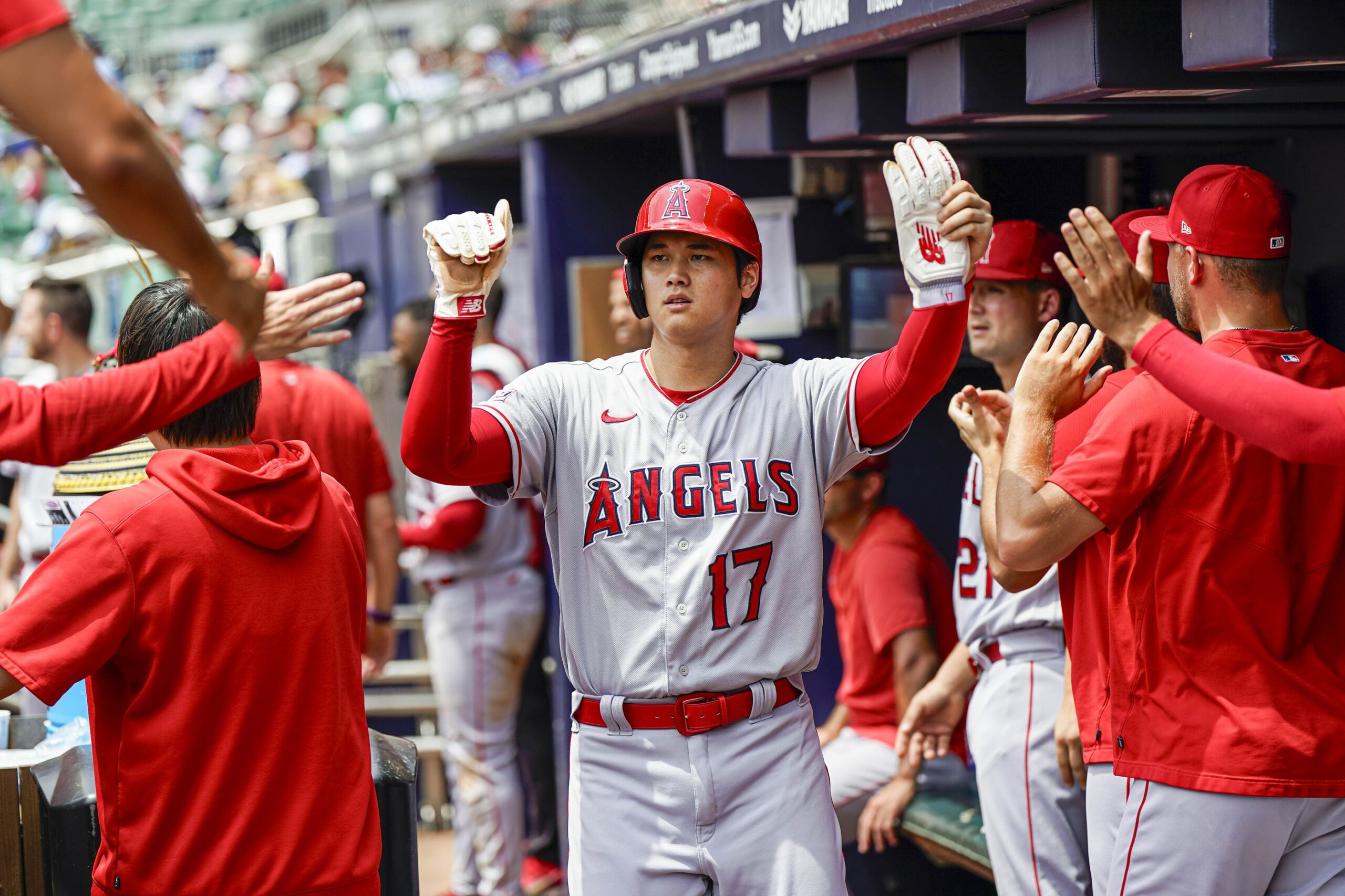 Los Angeles Angels on X: Back-to-Back 👑 Shohei Ohtani is the American  League Player of the Month for July, marking his second consecutive A.L.  Player of the Month Award and the fourth